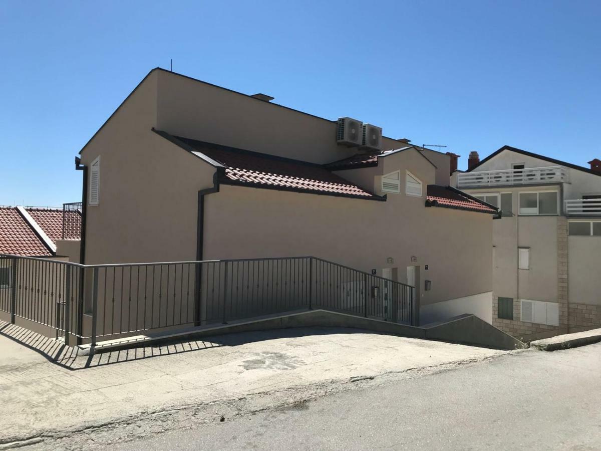 Appartement Sima à Baška Voda Extérieur photo